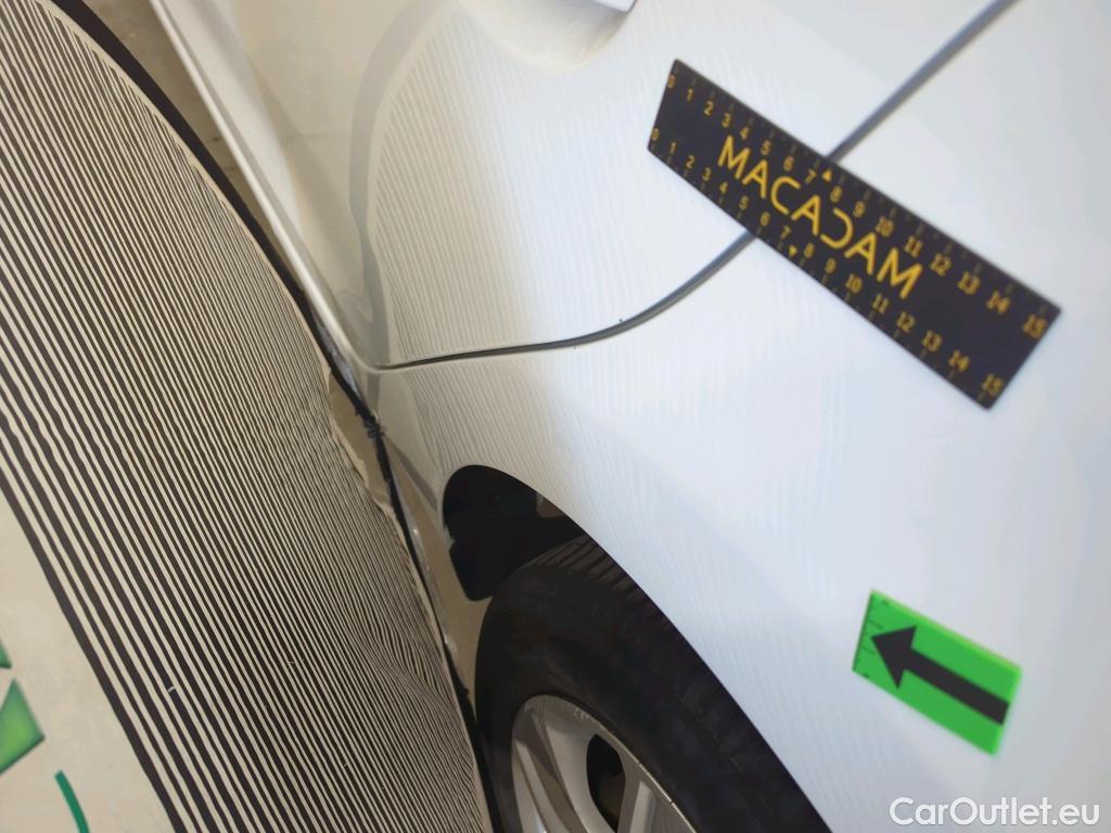  Dacia  Logan 0.9 TCe 90CP Laureate_Groupama #26