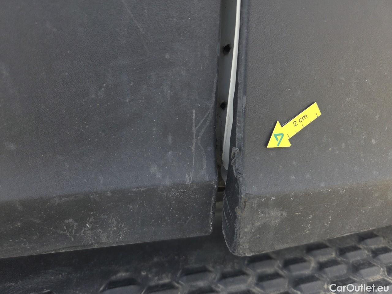  Iveco  Daily 2.3 35C14H 136HP 4x2 18mc #81