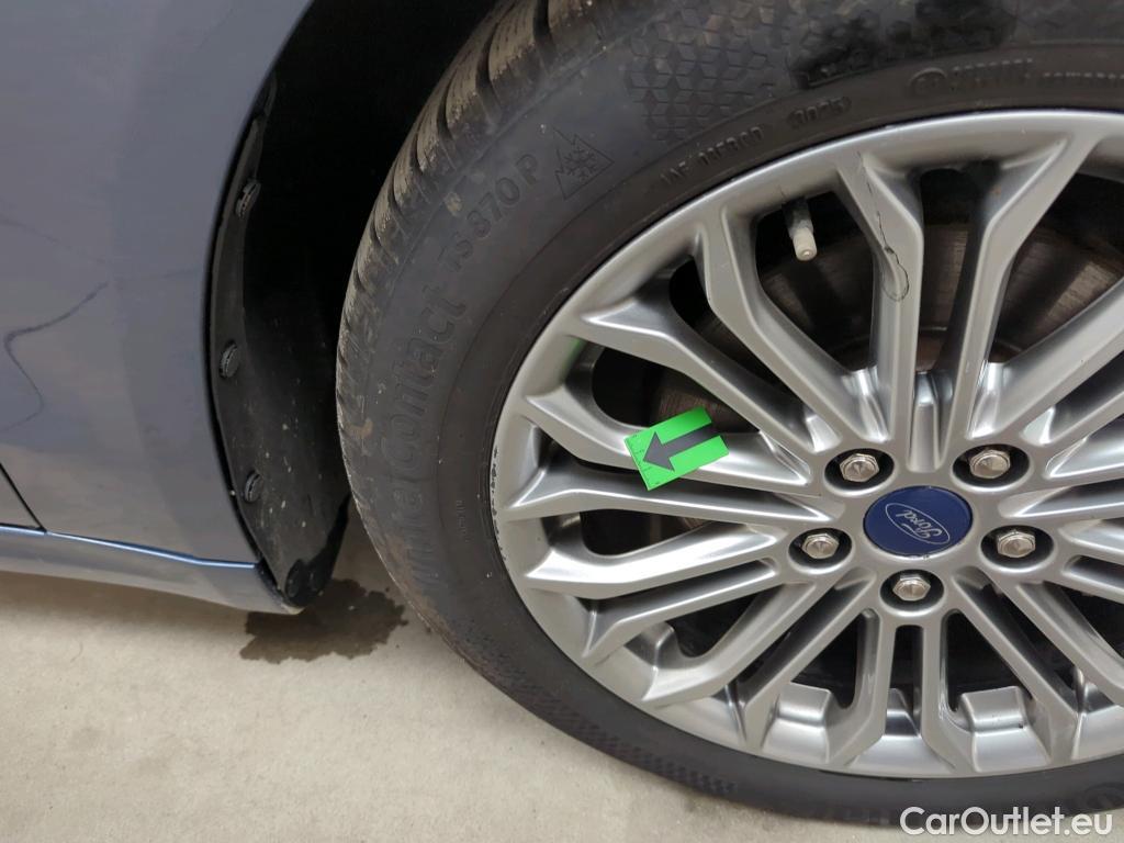  Ford  Mondeo 2.0 Hybrid Titanium ECVT #33