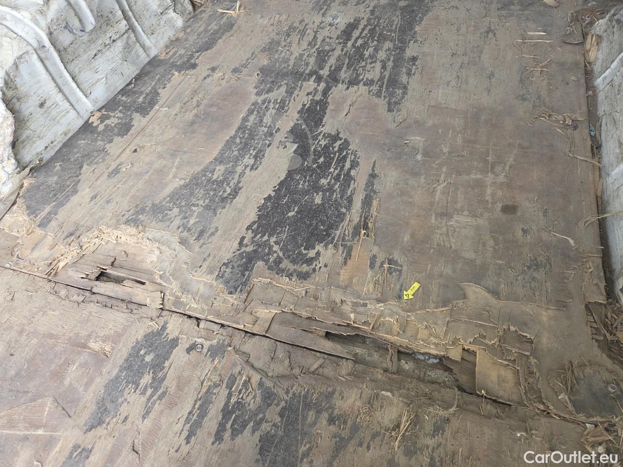  Iveco  Daily 2.3 35C14H 136HP 4x2 18mc #128