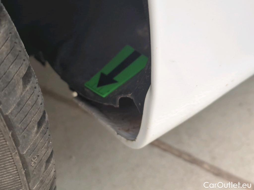  Renault  Clio 1.0 TCe 90CP Life #28