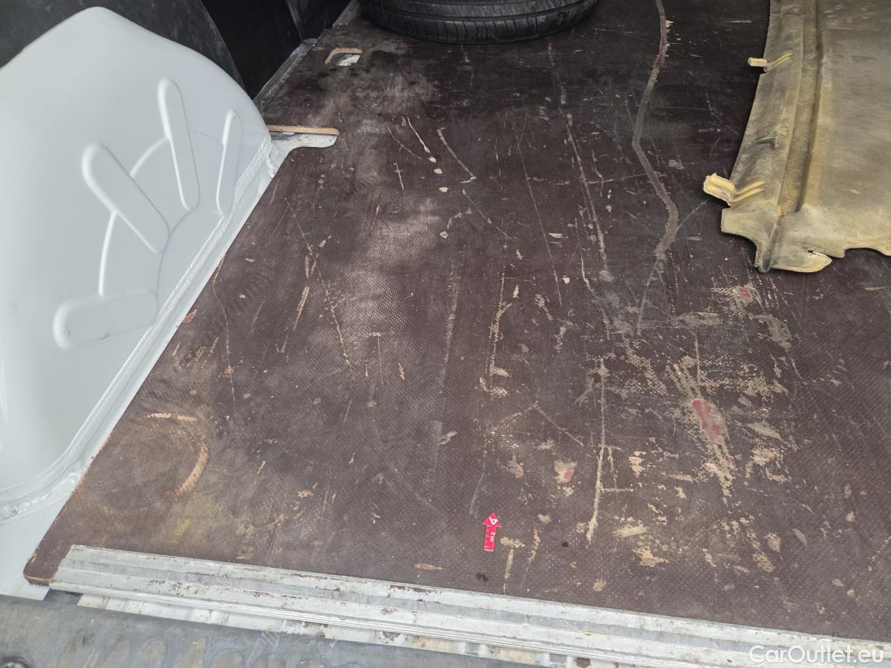  Renault  Kangoo 1.5 Blue dCi 95HP Maxi Confort #73