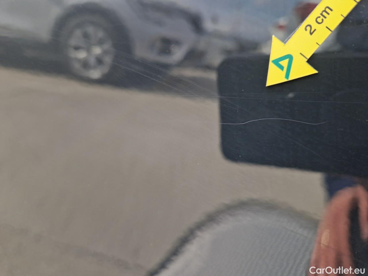  Volkswagen  Golf  Life 1.0 TSI #21