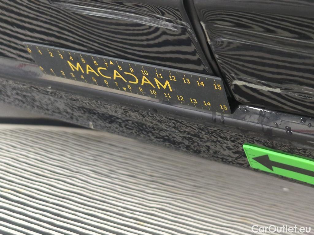  Volkswagen  Golf  Life 2.0 TDI DSG #24