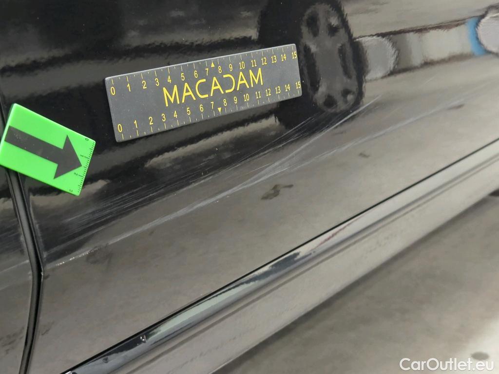  Volkswagen  Golf  Life 2.0 TDI DSG #26