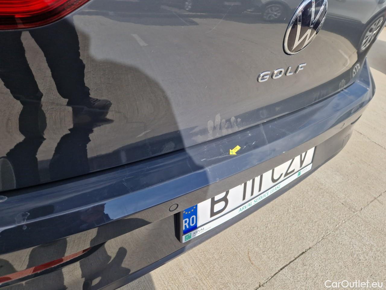  Volkswagen  Golf  Life 1.0 TSI #34