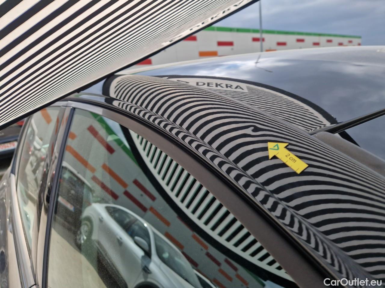  Volkswagen  Golf  Life 1.0 TSI #26