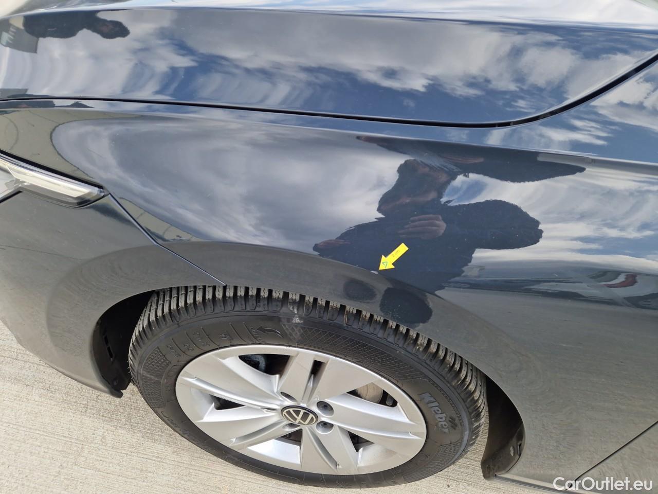  Volkswagen  Golf  Life 1.0 TSI #7