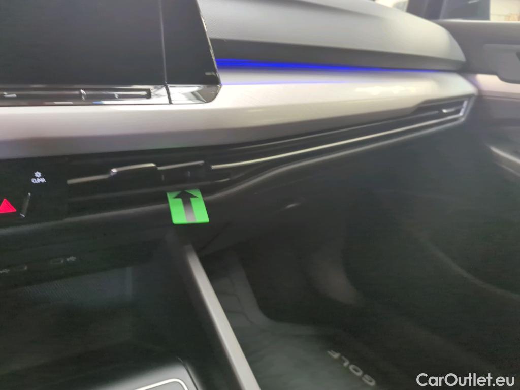  Volkswagen  Golf  Life 2.0 TDI DSG #9