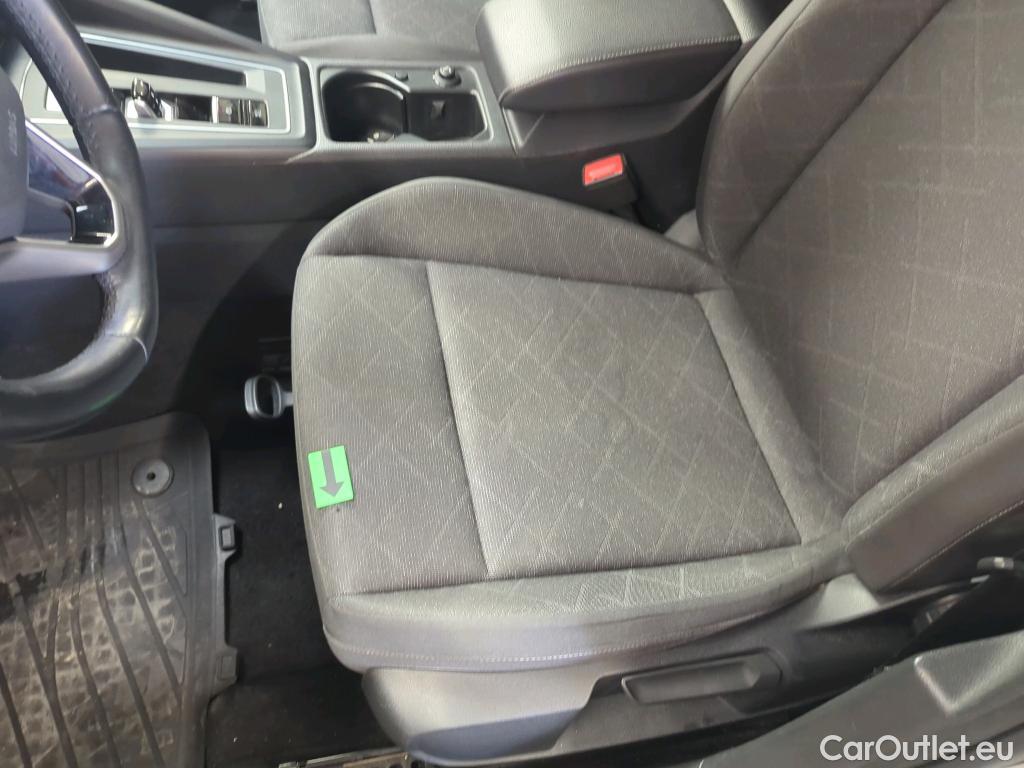  Volkswagen  Golf  Life 2.0 TDI DSG #3