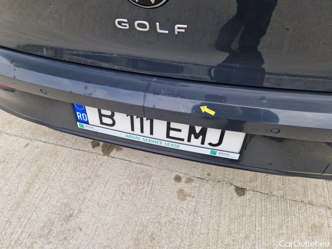  Volkswagen  Golf  Life 1.0 TSI #32