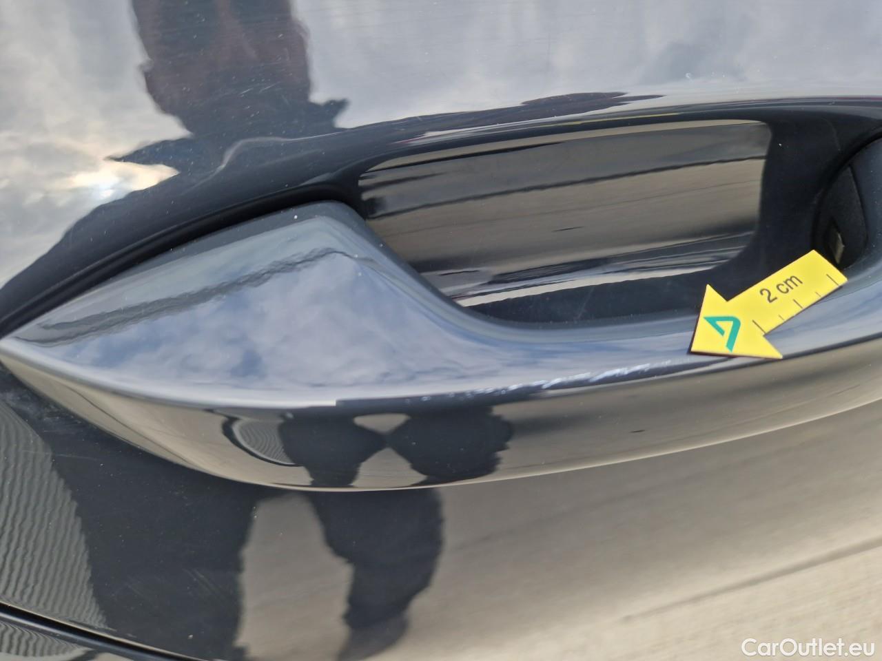  Volkswagen  Golf  Life 1.0 TSI #30