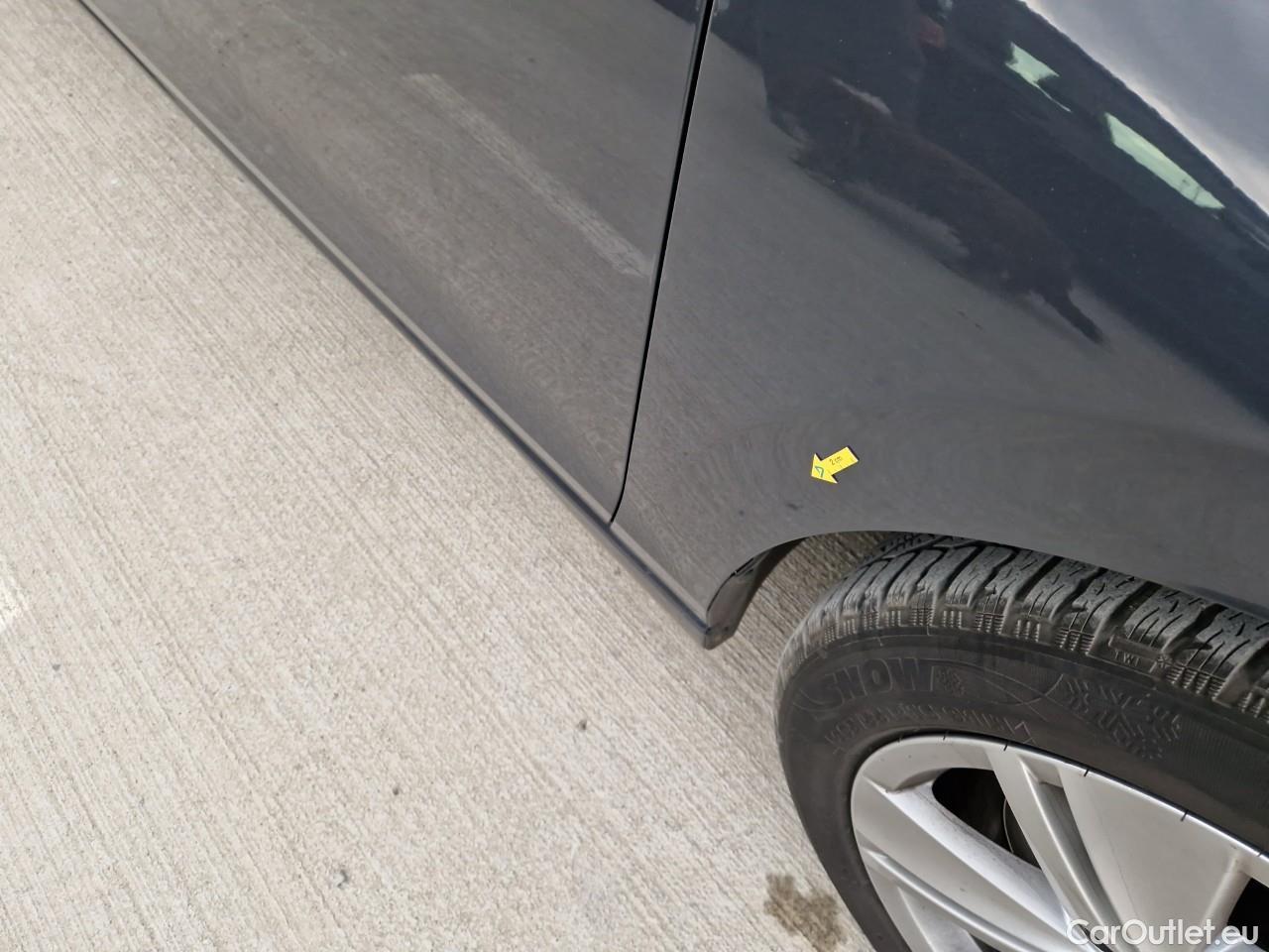  Volkswagen  Golf  Life 1.0 TSI #9