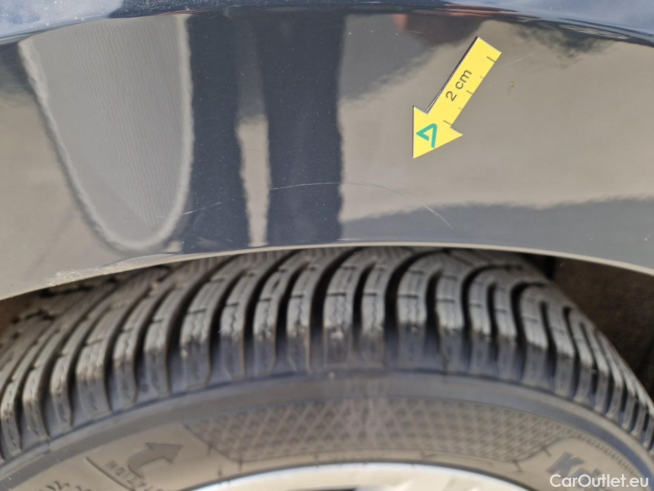  Volkswagen  Golf  Life 1.0 TSI #28