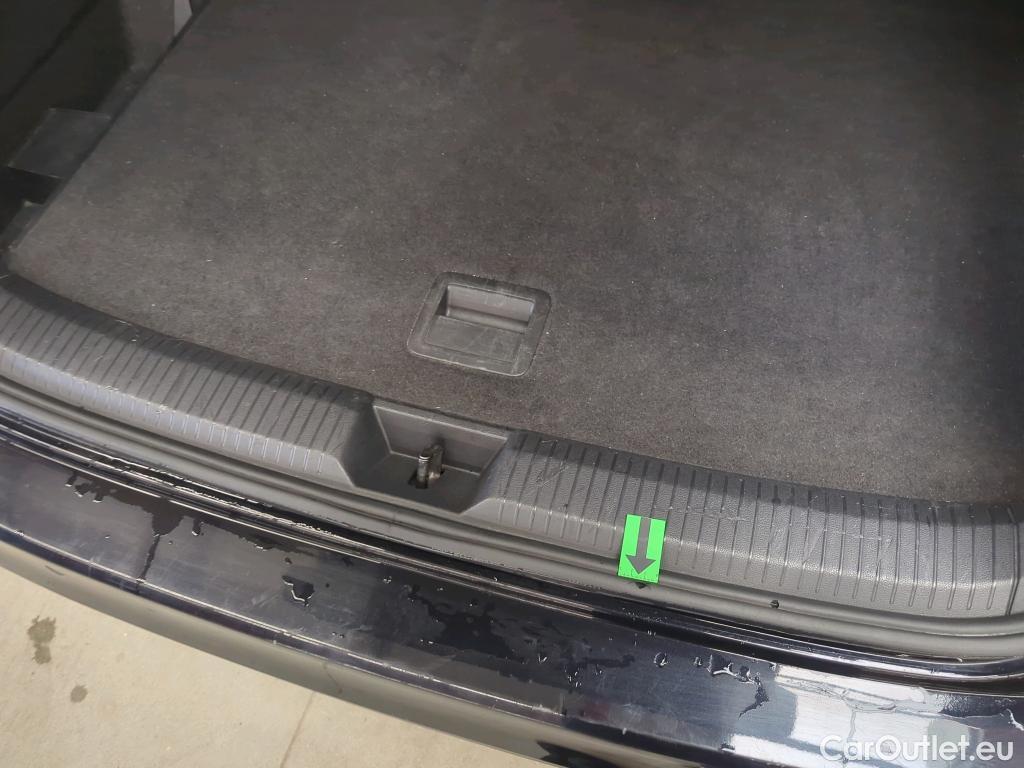  Volkswagen  Golf  Life 2.0 TDI DSG #29