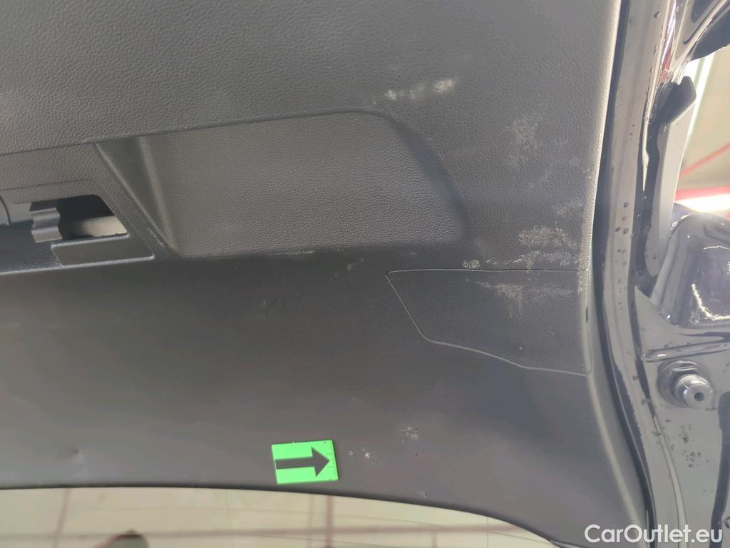  Volkswagen  Golf  Life 2.0 TDI DSG #41