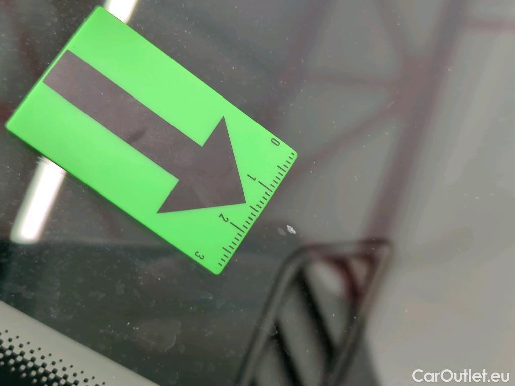  Volkswagen  Golf  Life 2.0 TDI DSG #38