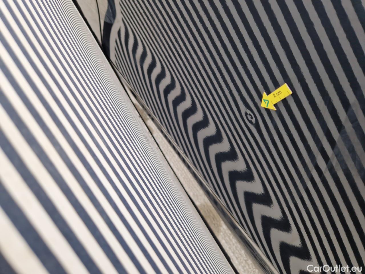  Volkswagen  Golf  Life 1.0 TSI #40