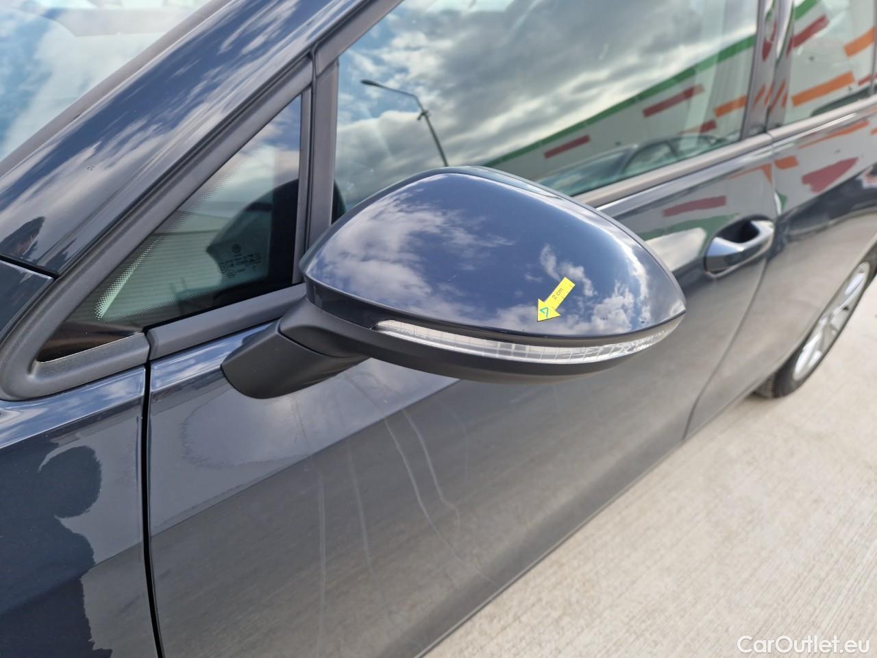  Volkswagen  Golf  Life 1.0 TSI #5