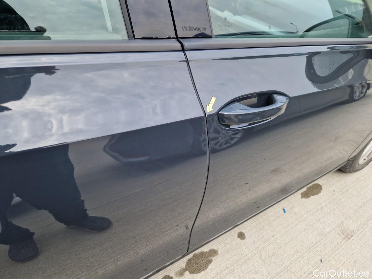  Volkswagen  Golf  Life 1.0 TSI #22