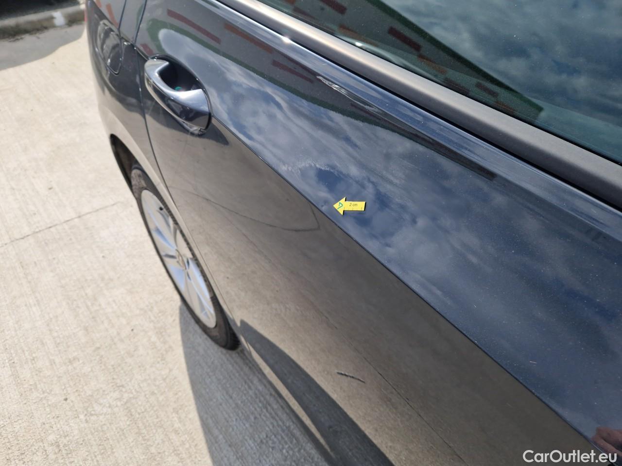  Volkswagen  Golf  Life 1.0 TSI #23