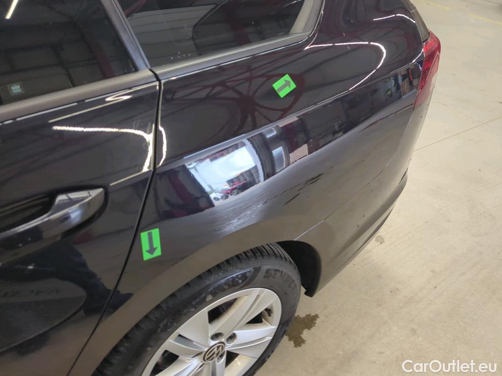  Volkswagen  Golf  Life 2.0 TDI DSG #27