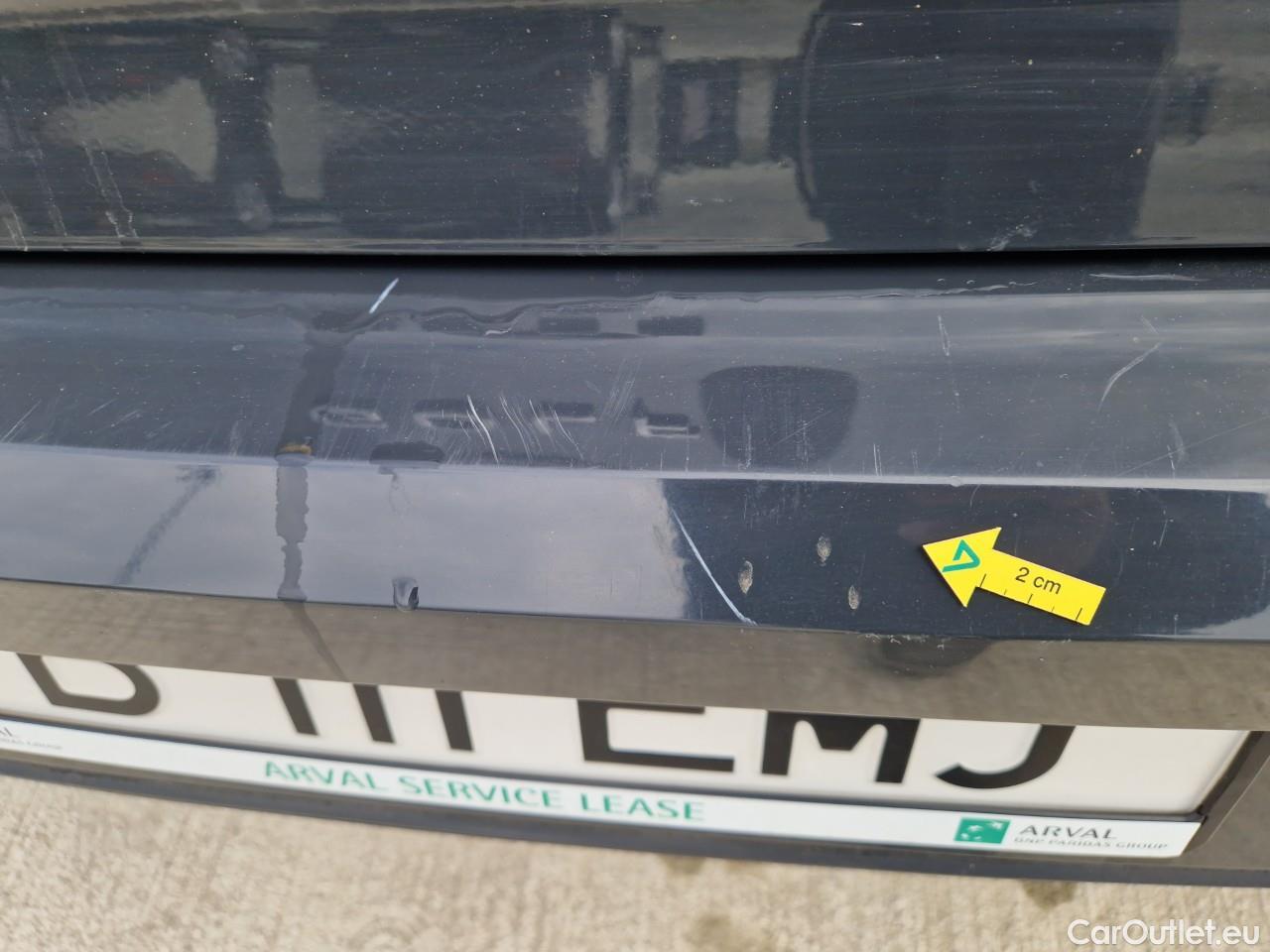  Volkswagen  Golf  Life 1.0 TSI #31