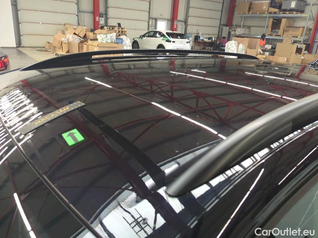  Volkswagen  Golf  Life 2.0 TDI DSG #5