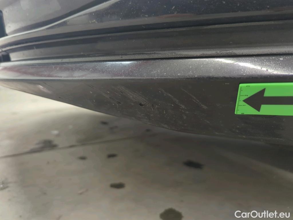  Volkswagen  Golf  Life 2.0 TDI DSG #16