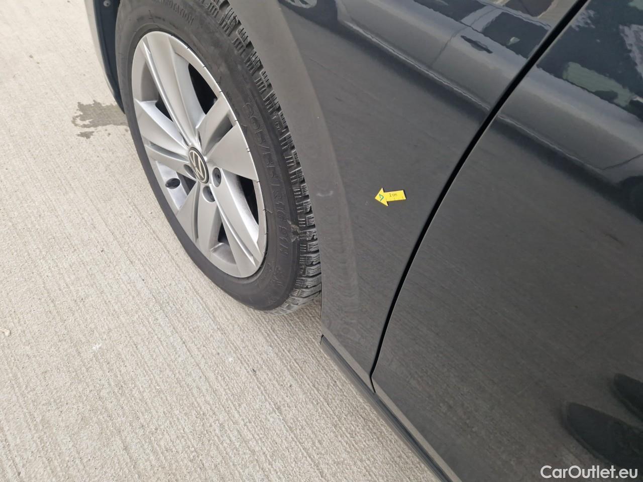  Volkswagen  Golf  Life 1.0 TSI #3