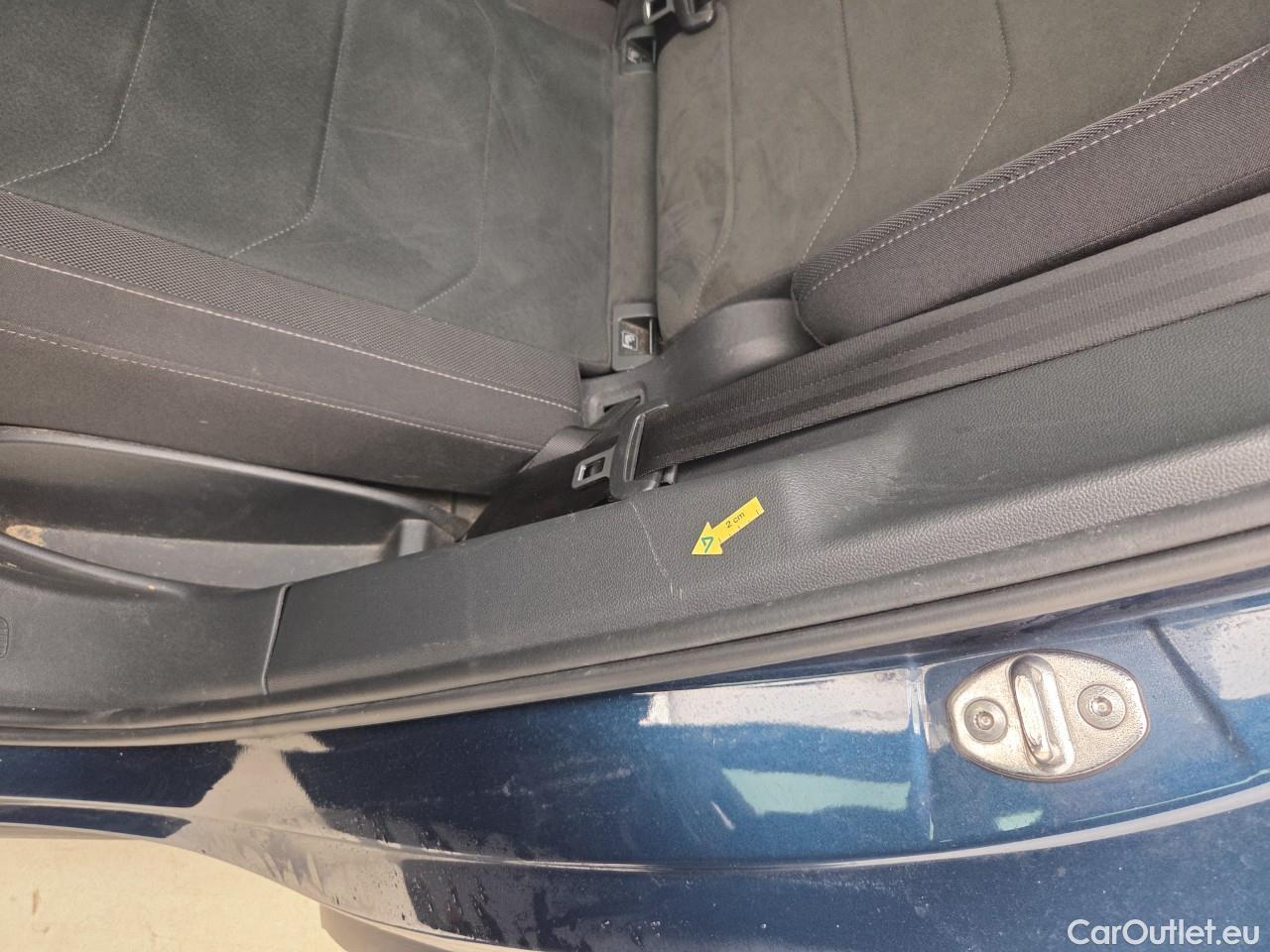  Volkswagen  Tiguan Elegance 2,0 TDI DSG 4Mot #48