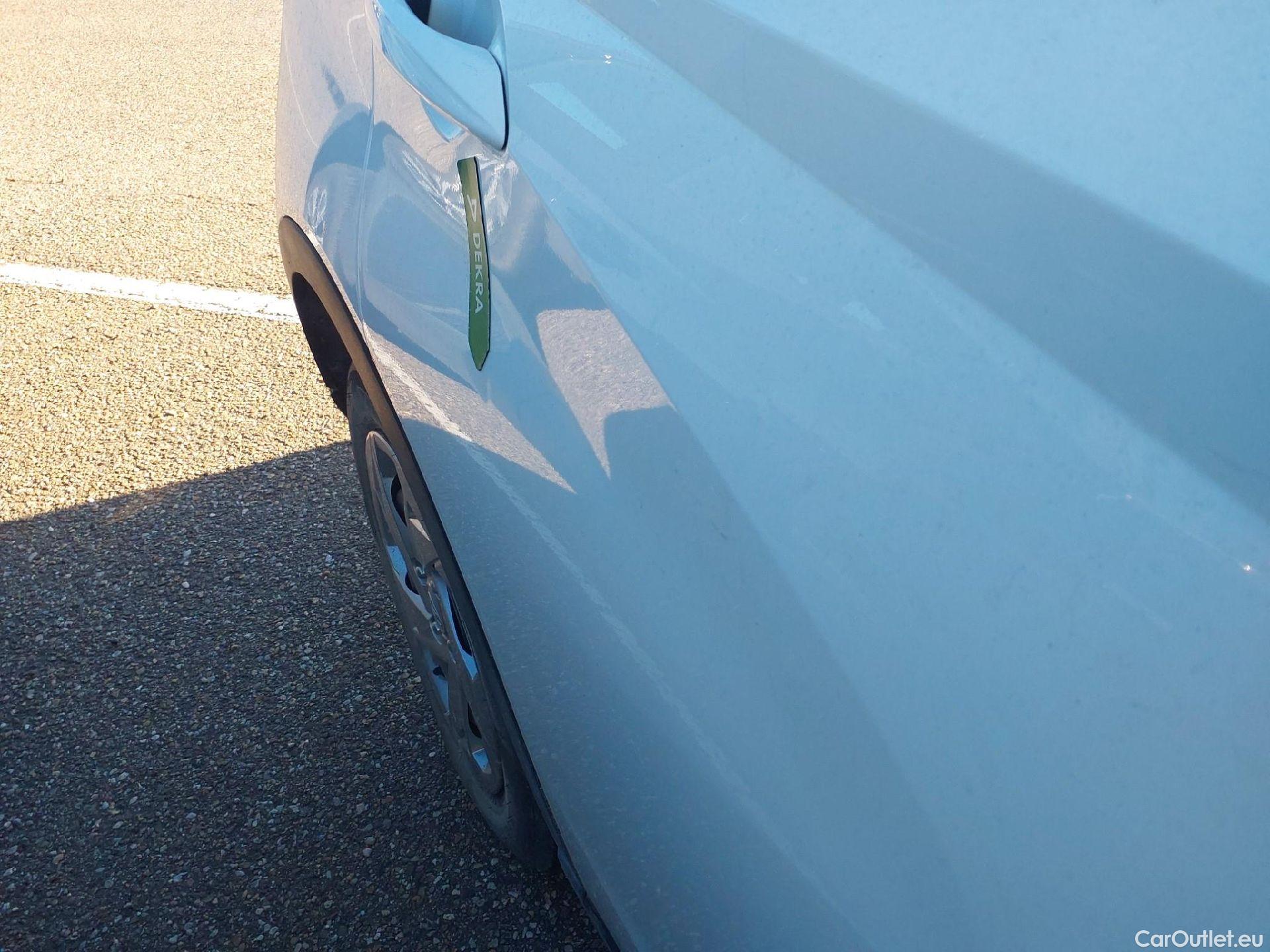  Hyundai  Bayon HYUNDAI  / 2024 / 5P / todoterreno 1.0 TGDI 74kW (100CV) 48V Klass #9