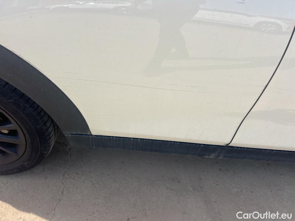  Mini  Cooper MINI MINI / 2014 / 5P / berlina con portón ONE 5 PUERTAS (CX) #23