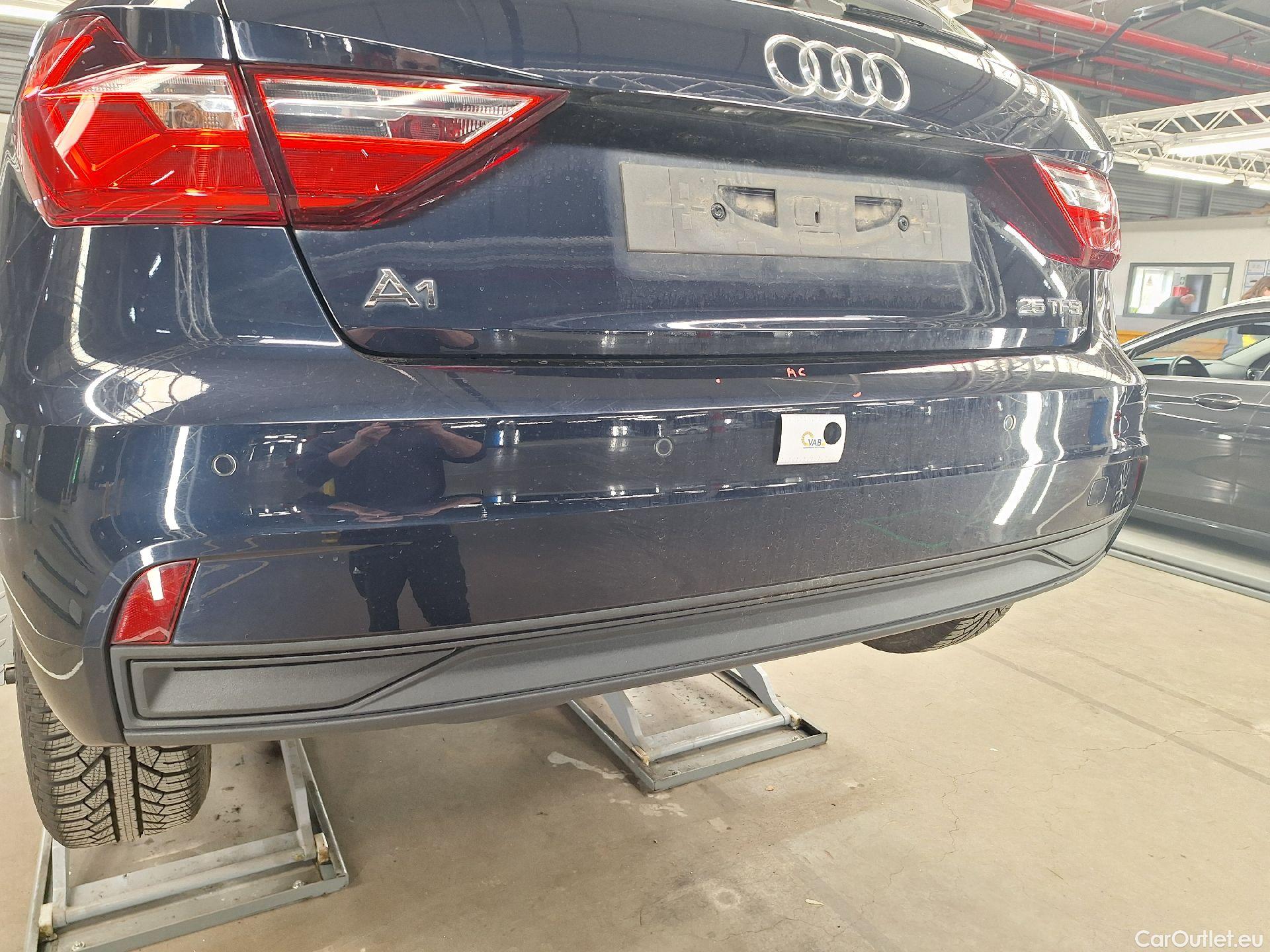  Audi  A1 Sportback Audi, A1 SB '18, Audi  1.0 25 TFSI 70kW 5d #39