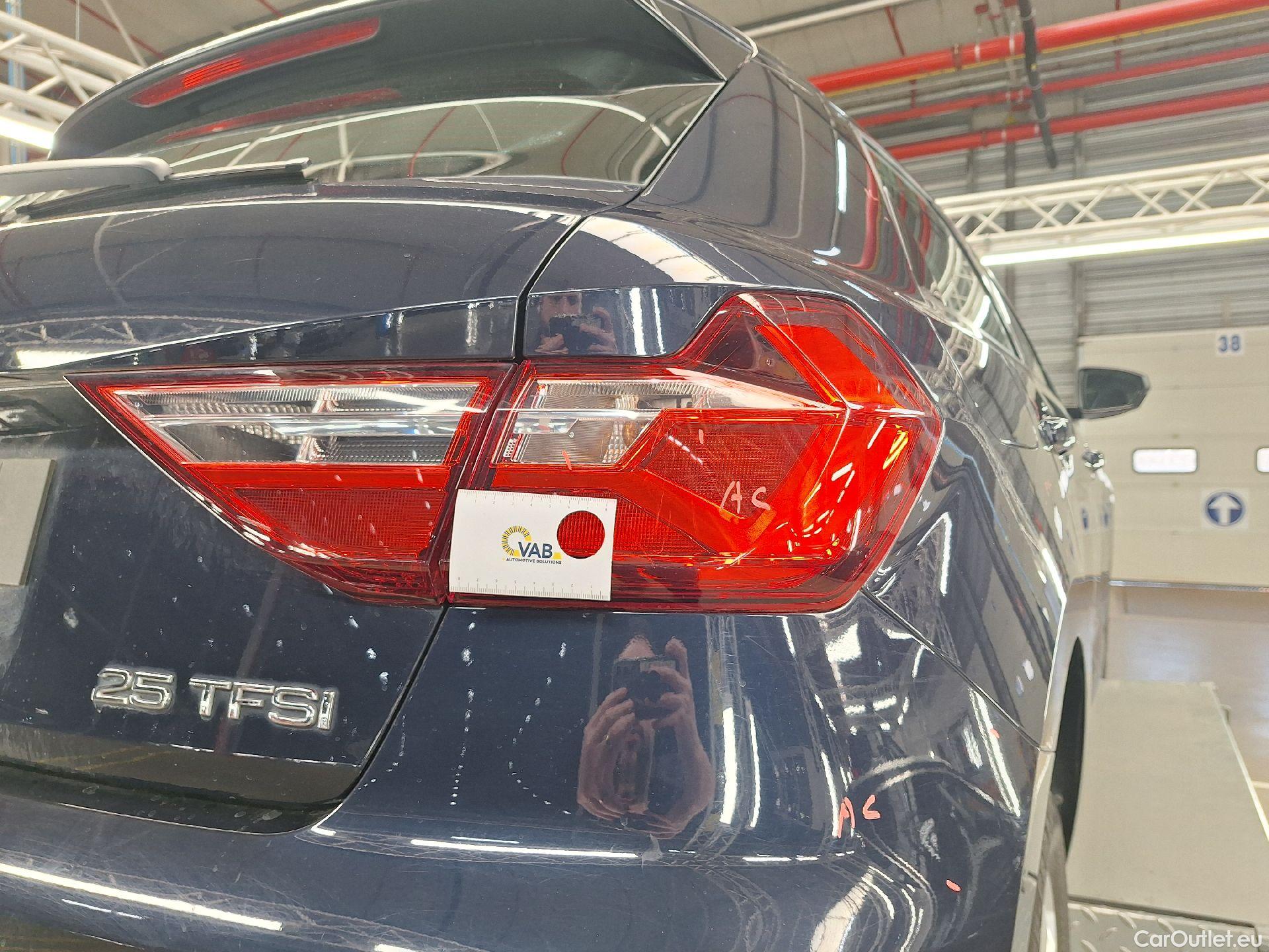  Audi  A1 Sportback Audi, A1 SB '18, Audi  1.0 25 TFSI 70kW 5d #42