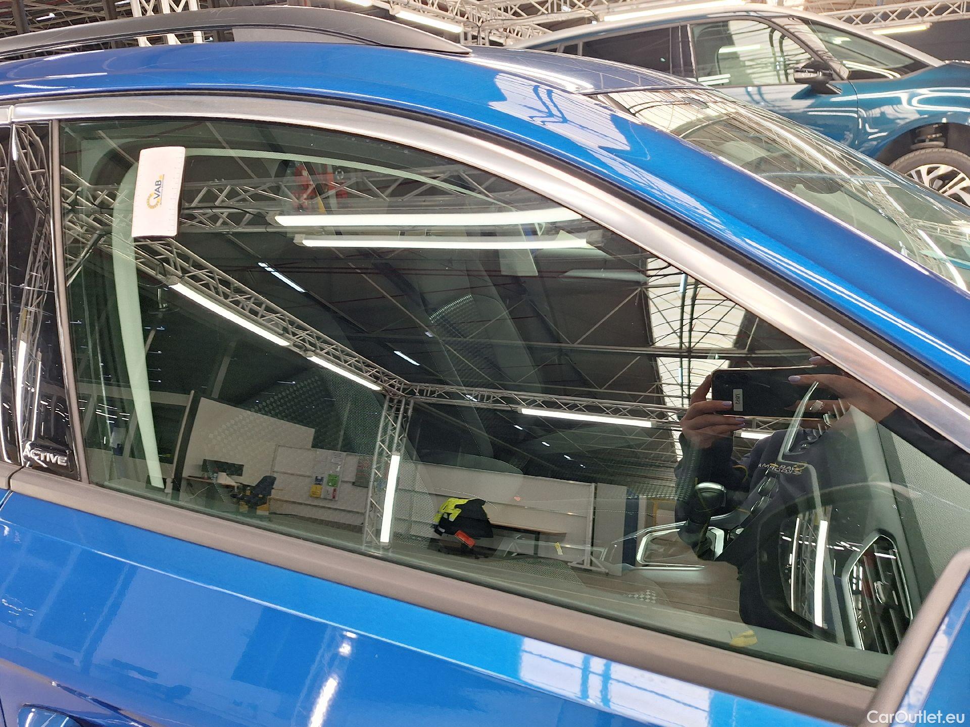  Volkswagen  T-ROC VW,  '17, Volkswagen  2.0 TDI Active DSG 5d #52