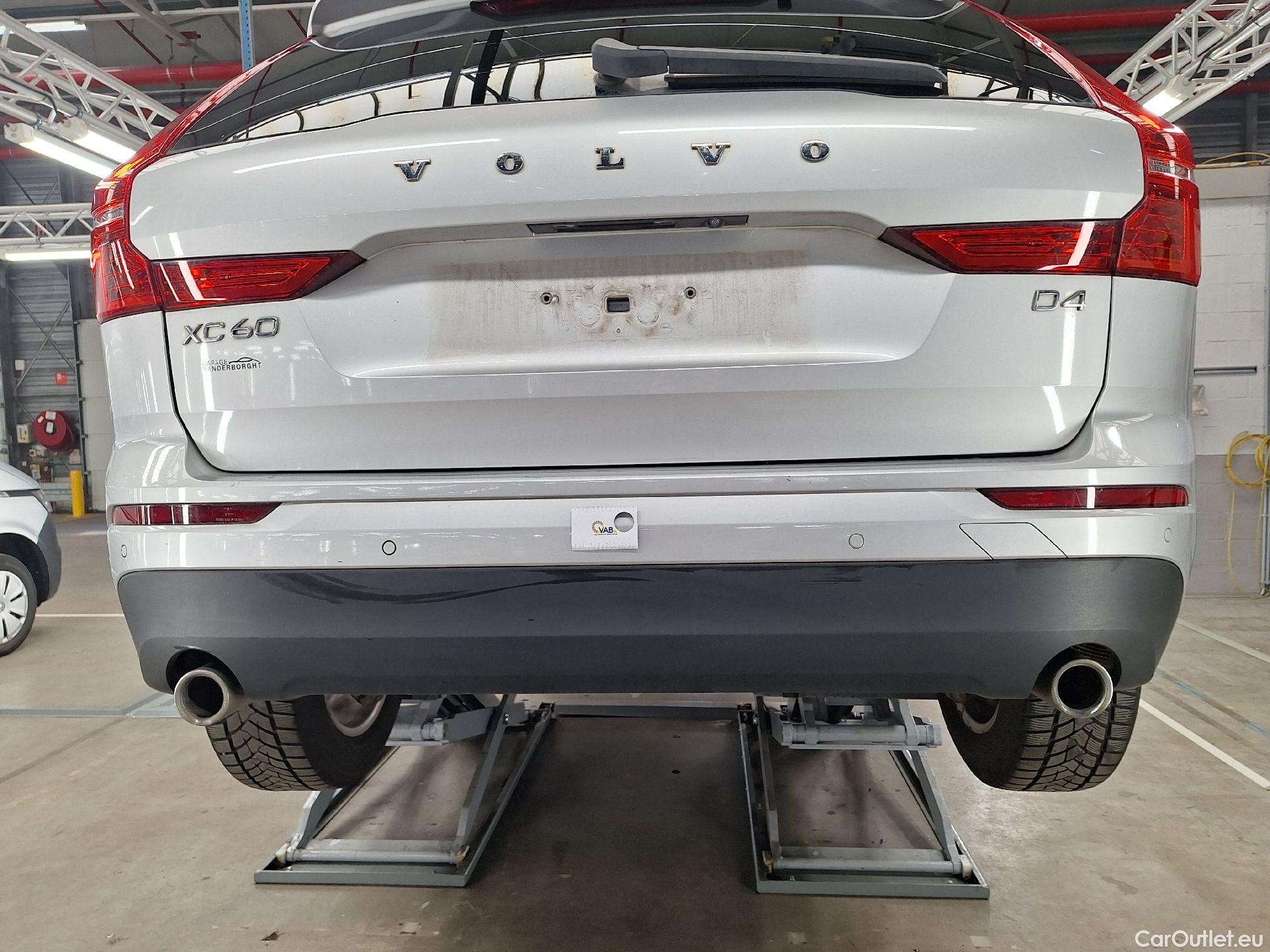  Volvo  XC60 Volvo,  '17, Volvo  D4 120kW Geartronic Momentum Pro 5d #38