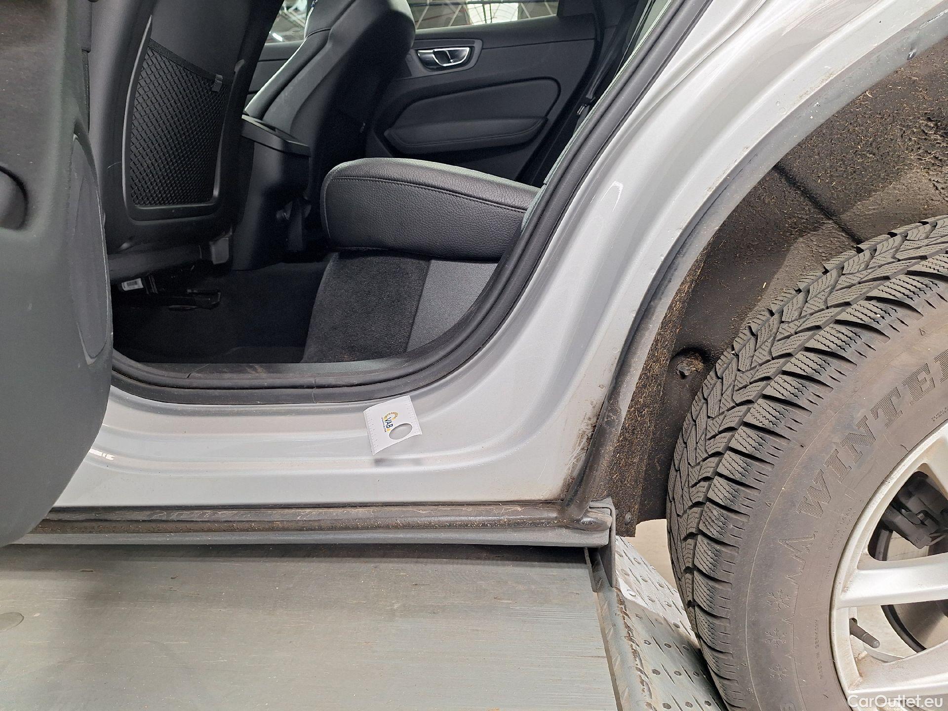  Volvo  XC60 Volvo,  '17, Volvo  D4 120kW Geartronic Momentum Pro 5d #22