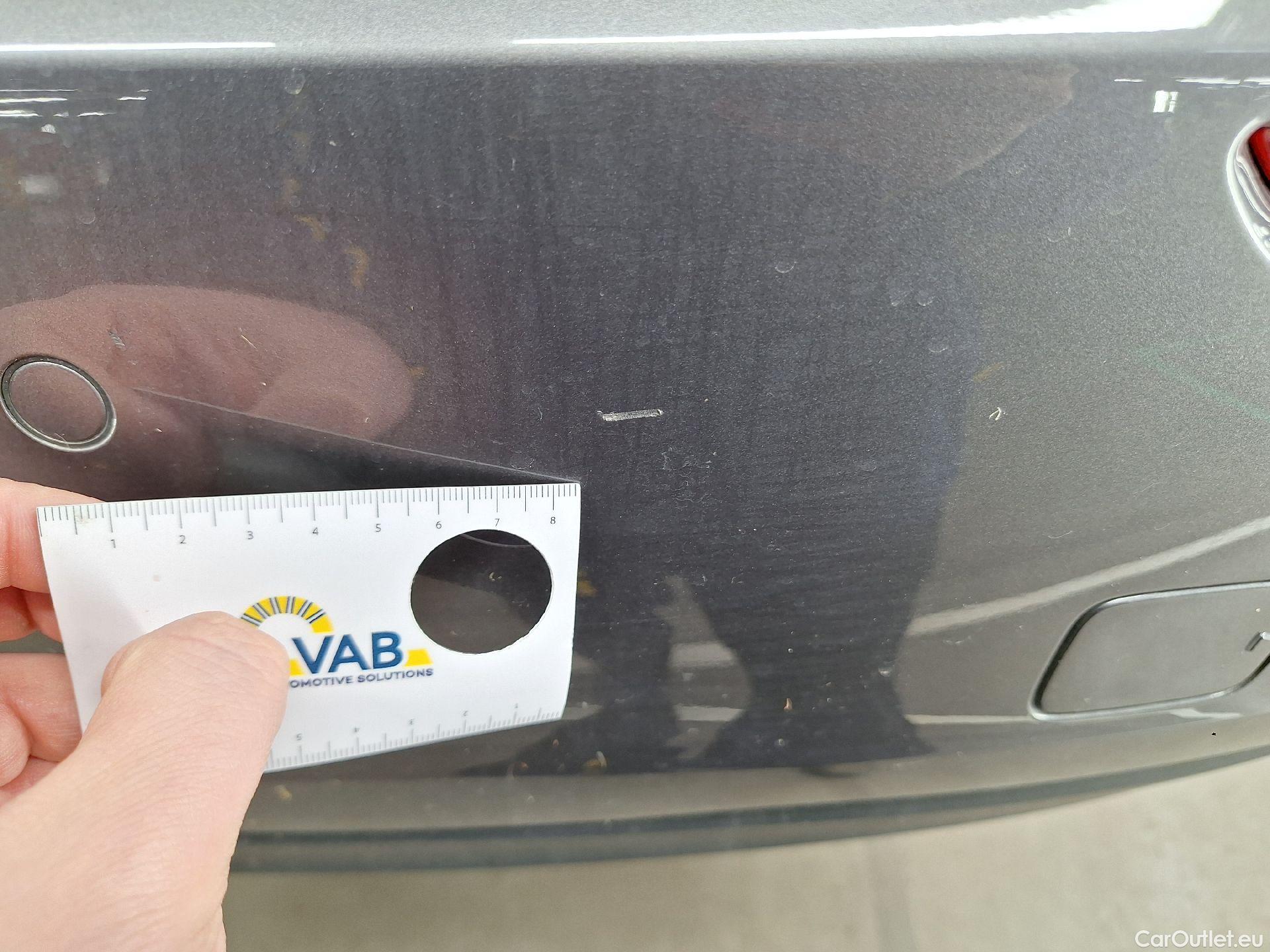  Mercedes  A-Klasse Mercedes, A-Class '18 PHEV, Mercedes-Benz  A 250 e Business Line 5d #31