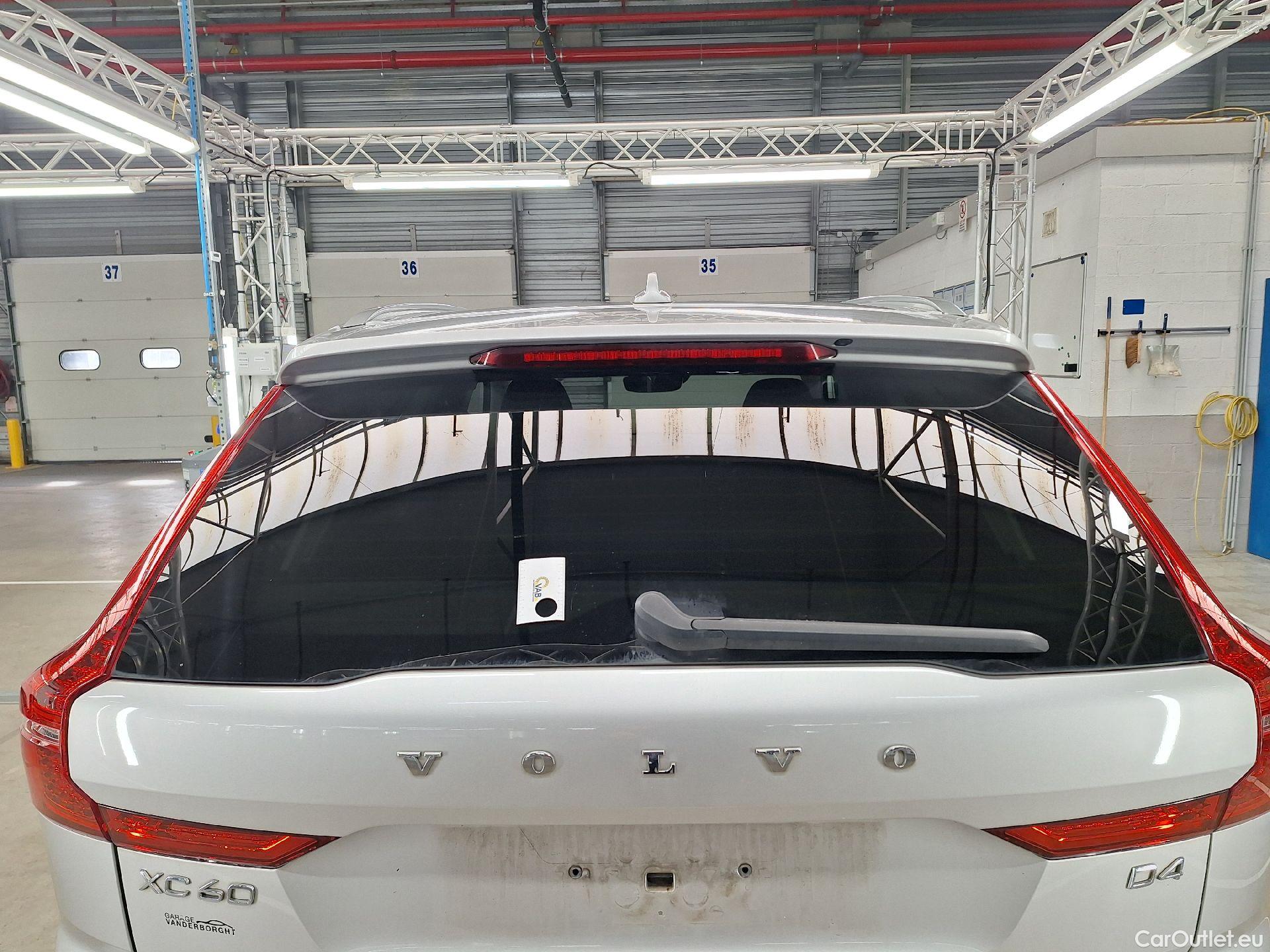  Volvo  XC60 Volvo,  '17, Volvo  D4 120kW Geartronic Momentum Pro 5d #8