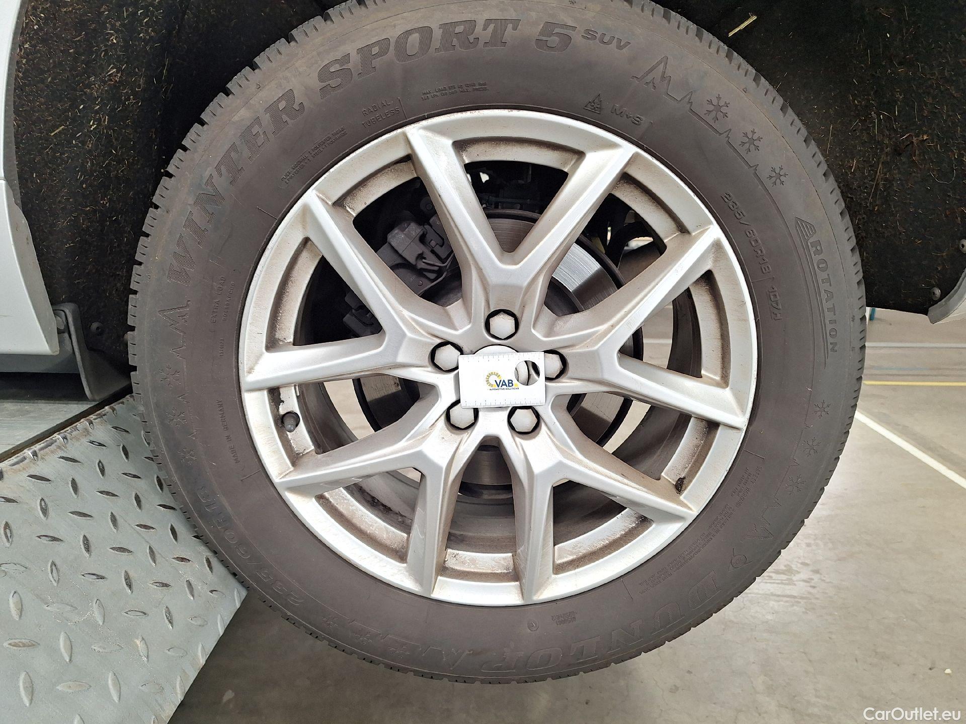  Volvo  XC60 Volvo,  '17, Volvo  D4 120kW Geartronic Momentum Pro 5d #31