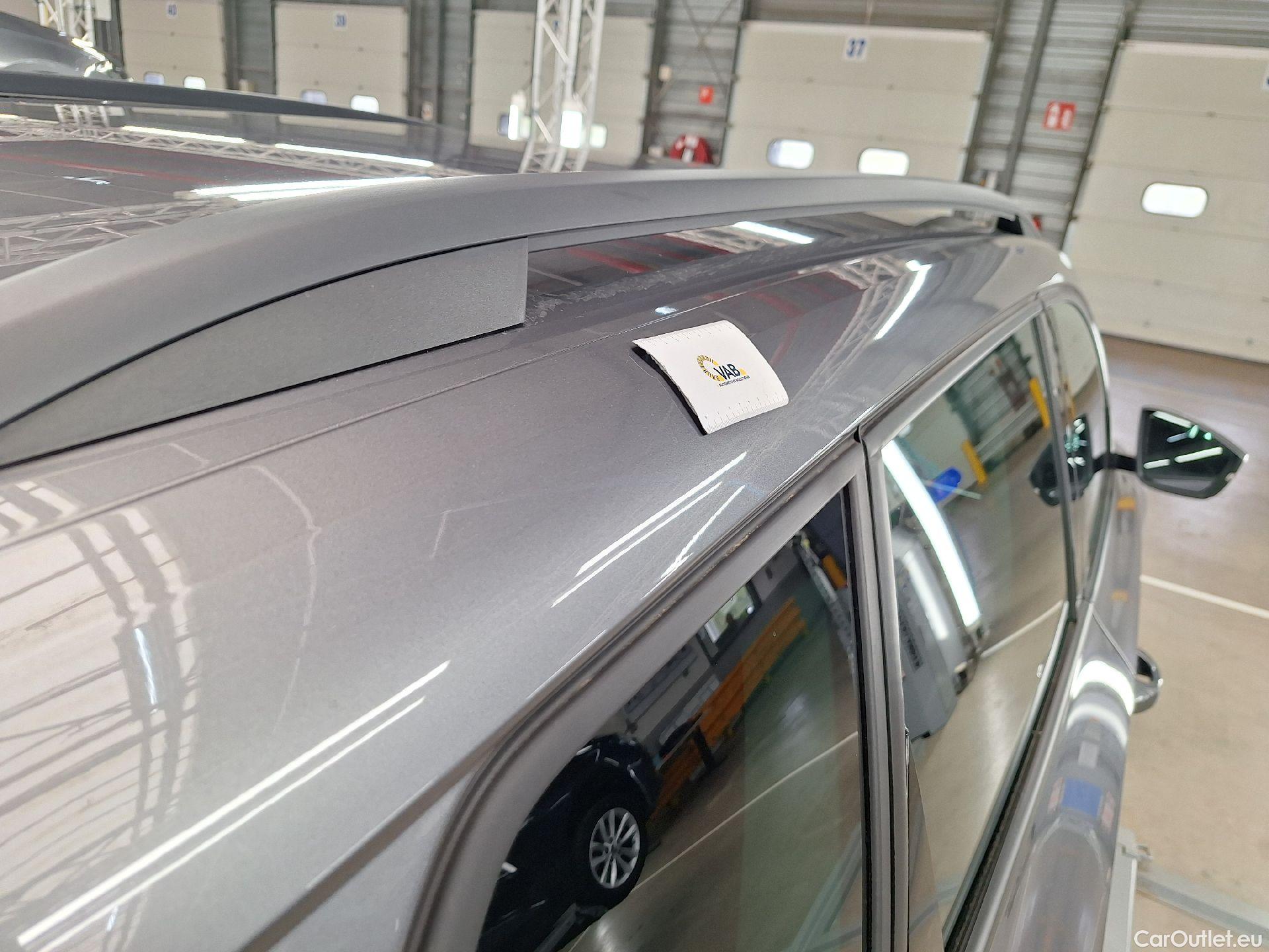  Skoda  Karoq Skoda,  FL'22, Skoda  1.0 TSI 81kW Clever 5d #37