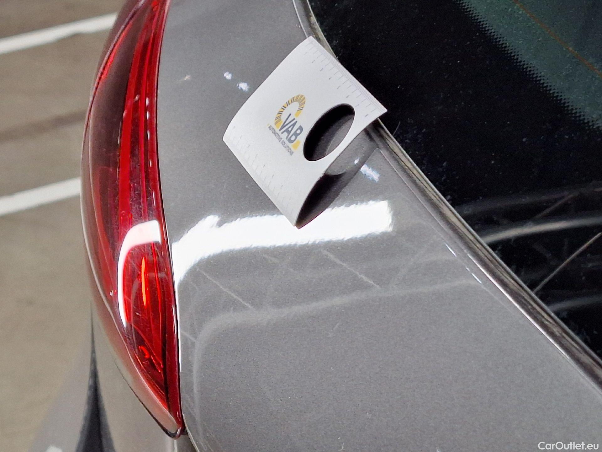  Mercedes  A-Klasse Mercedes, A-Class '18 PHEV, Mercedes-Benz  A 250 e Business Line 5d #16