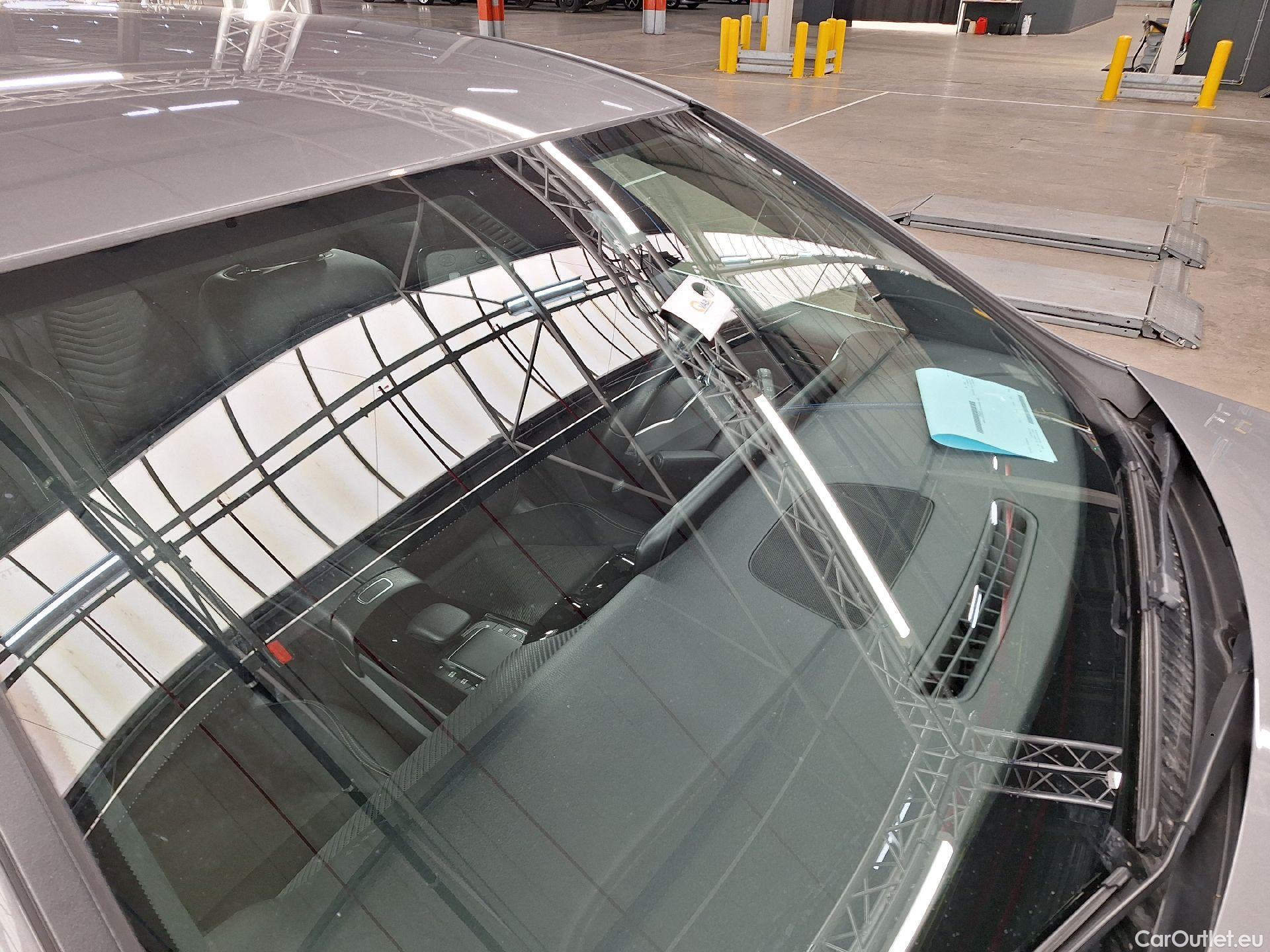  Mercedes  A-Klasse Mercedes, A-Class '18 PHEV, Mercedes-Benz  A 250 e Business Line 5d #4