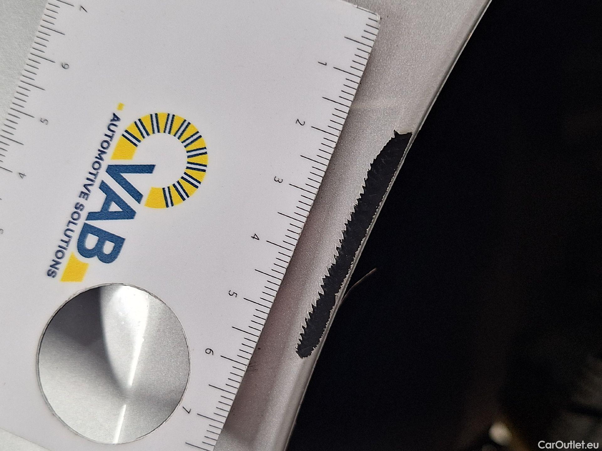  Volvo  XC60 Volvo,  '17, Volvo  D4 120kW Geartronic Momentum Pro 5d #48