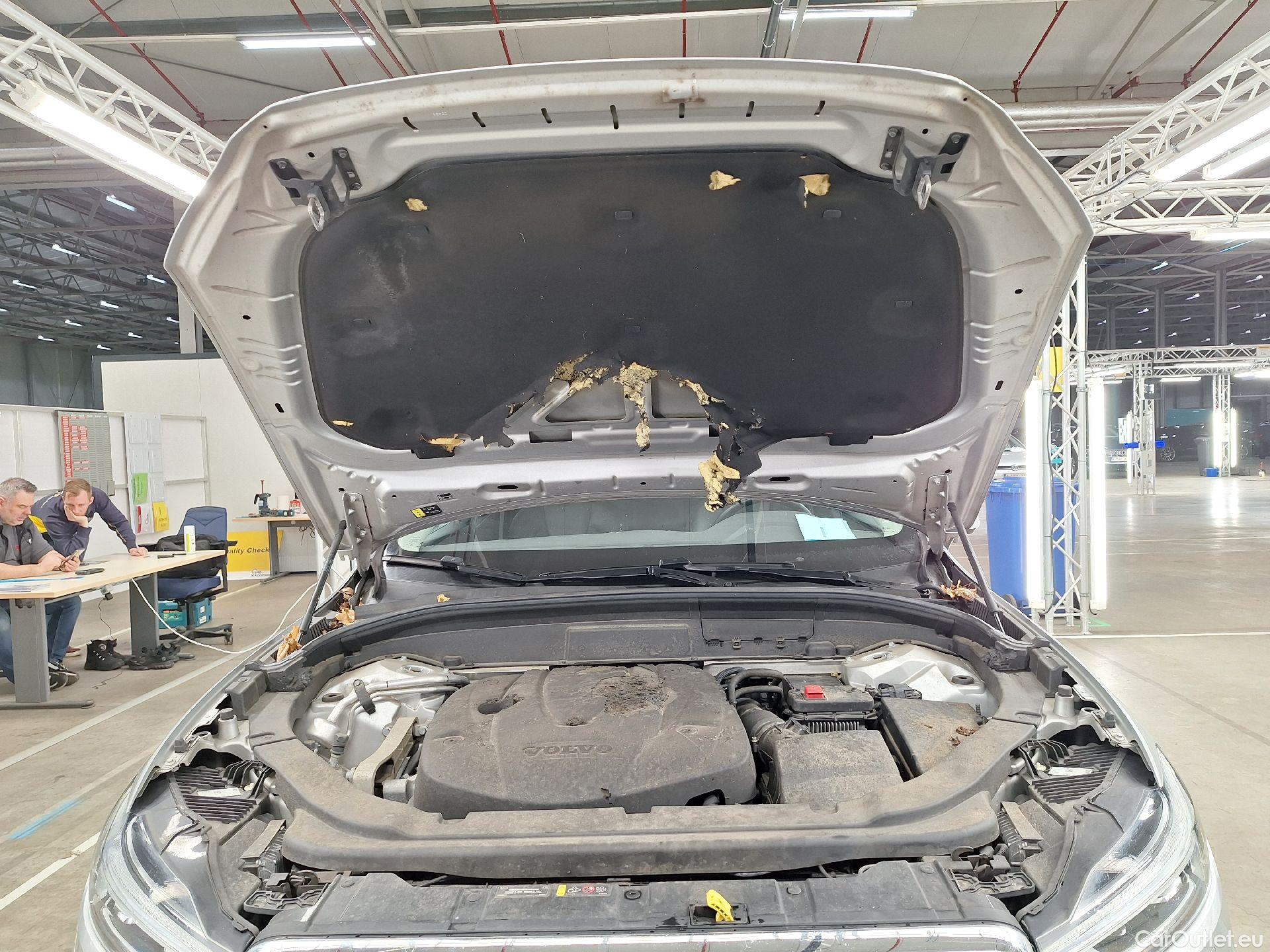  Volvo  XC60 Volvo,  '17, Volvo  D4 120kW Geartronic Momentum Pro 5d #1