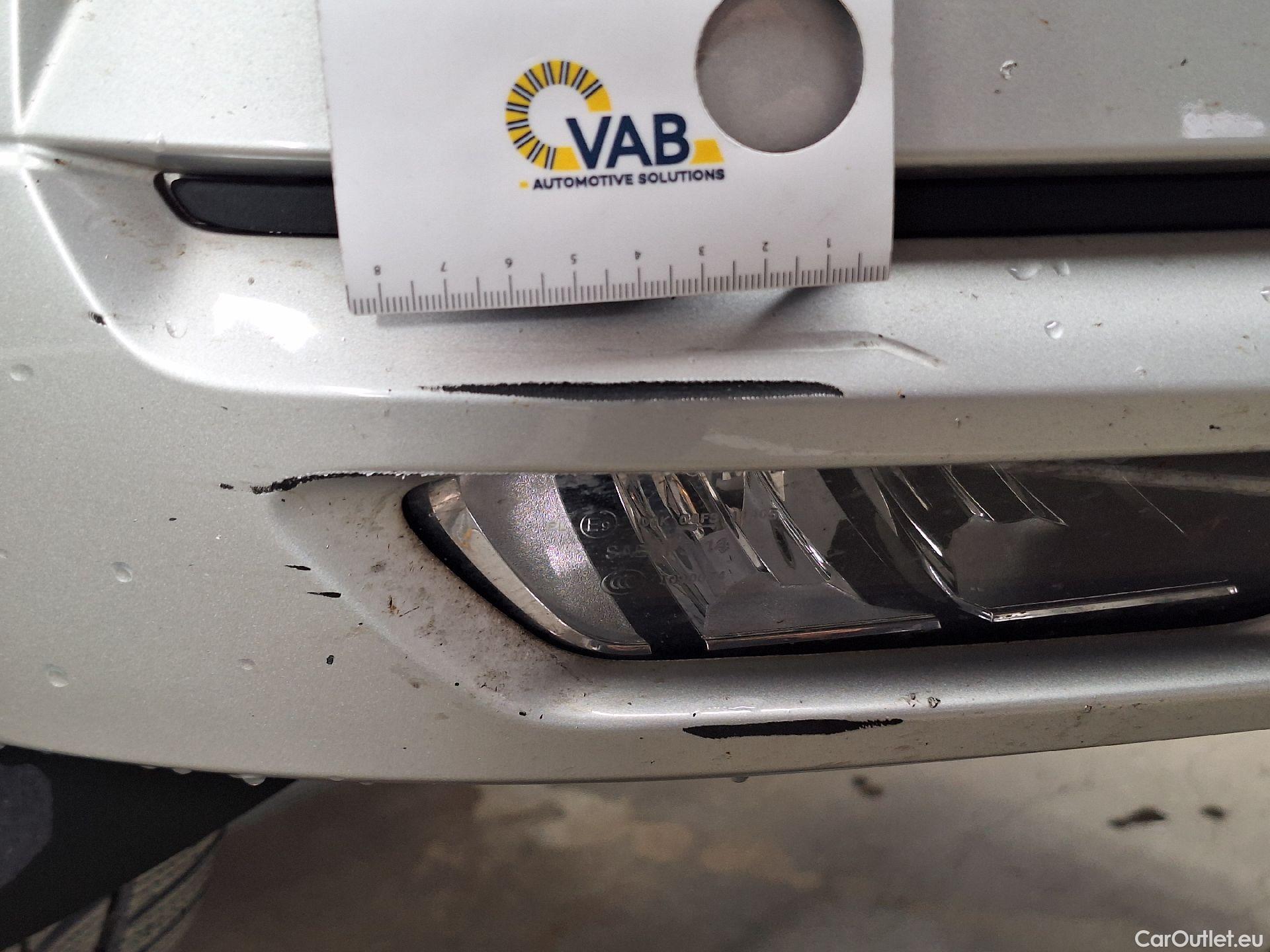  Volvo  XC60 Volvo,  '17, Volvo  D4 120kW Geartronic Momentum Pro 5d #14