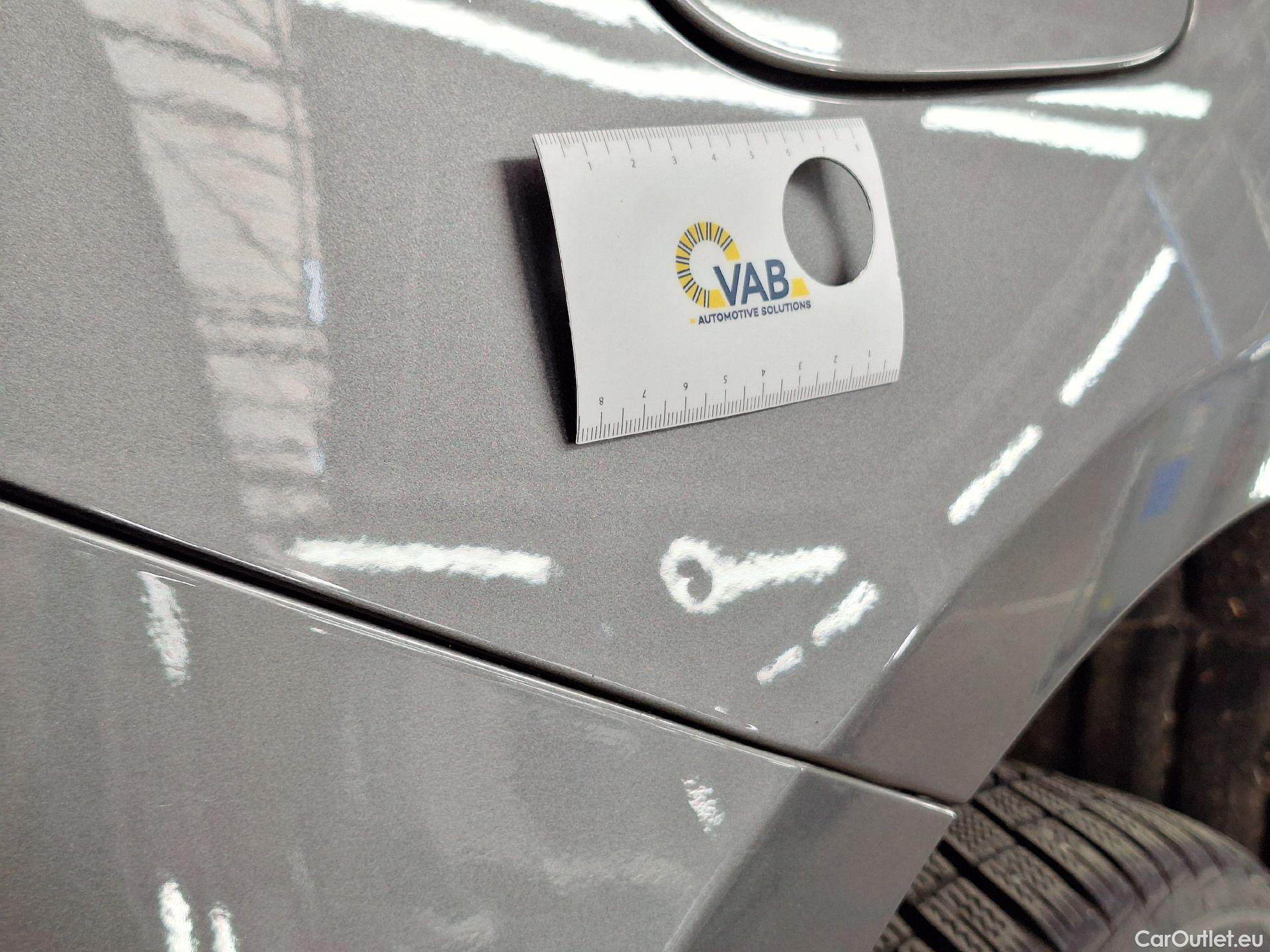  Mercedes  A-Klasse Mercedes, A-Class '18 PHEV, Mercedes-Benz  A 250 e Business Line 5d #33