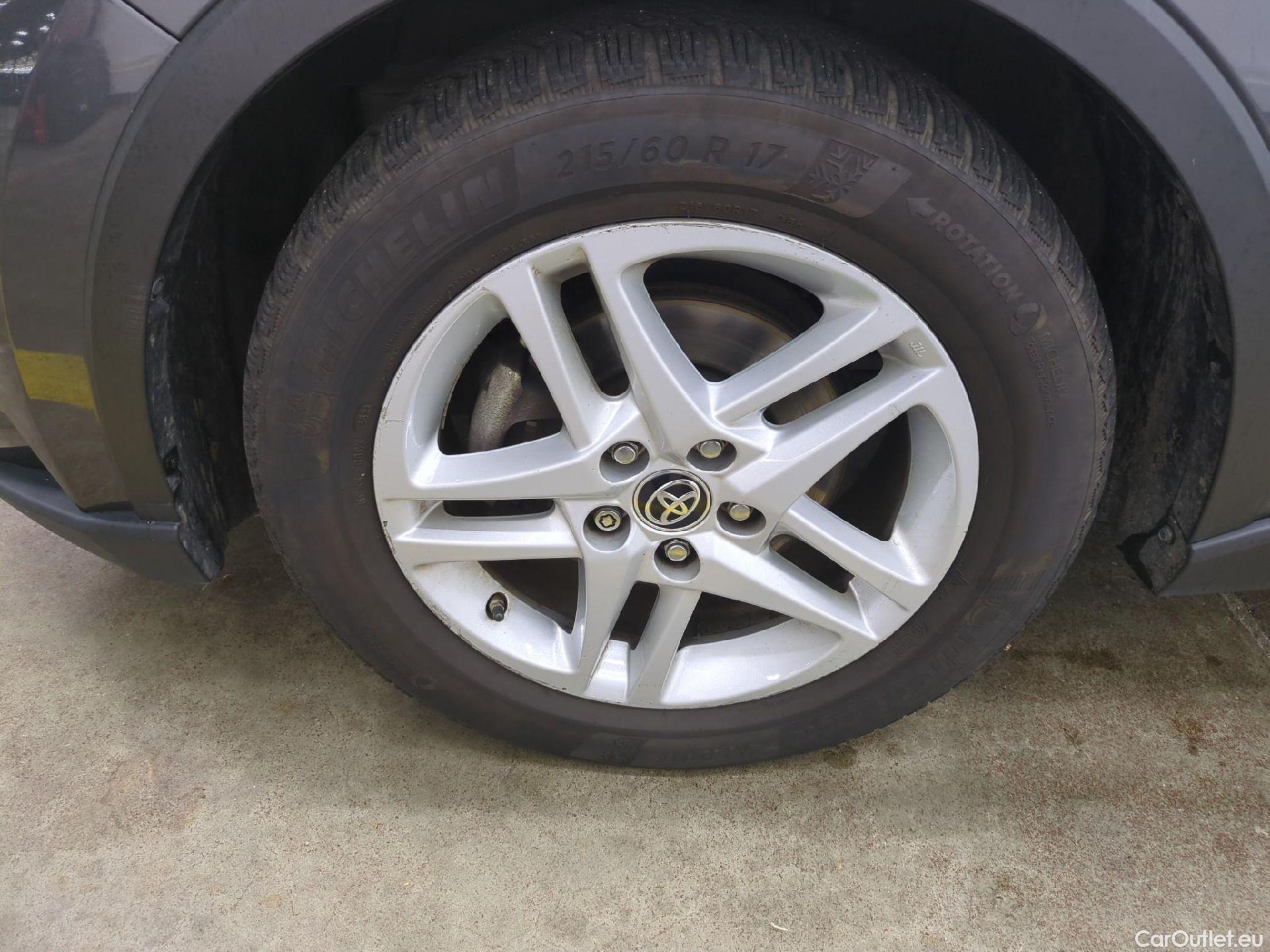  Toyota  C-HR TOYOTA  / 2016 / 5P / SUV 2.0 HYBRIDE 184 DYNAMIC BUSINESS #1