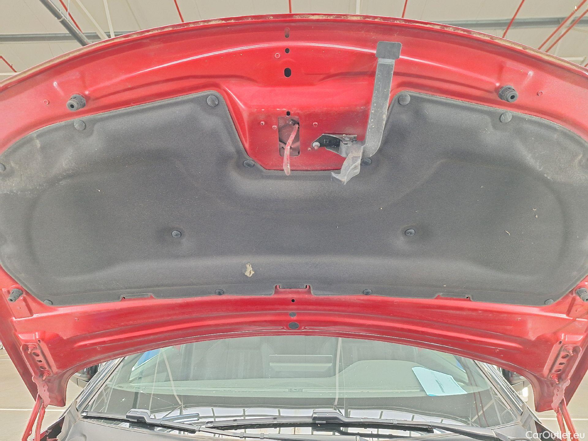  Peugeot  3008 Peugeot,  FL'20, Peugeot  1.5 BlueHDi 96kW S&S EAT8 GT 5d #36